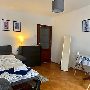 Twarda 66 W Centrum Warszawy Pensjonat